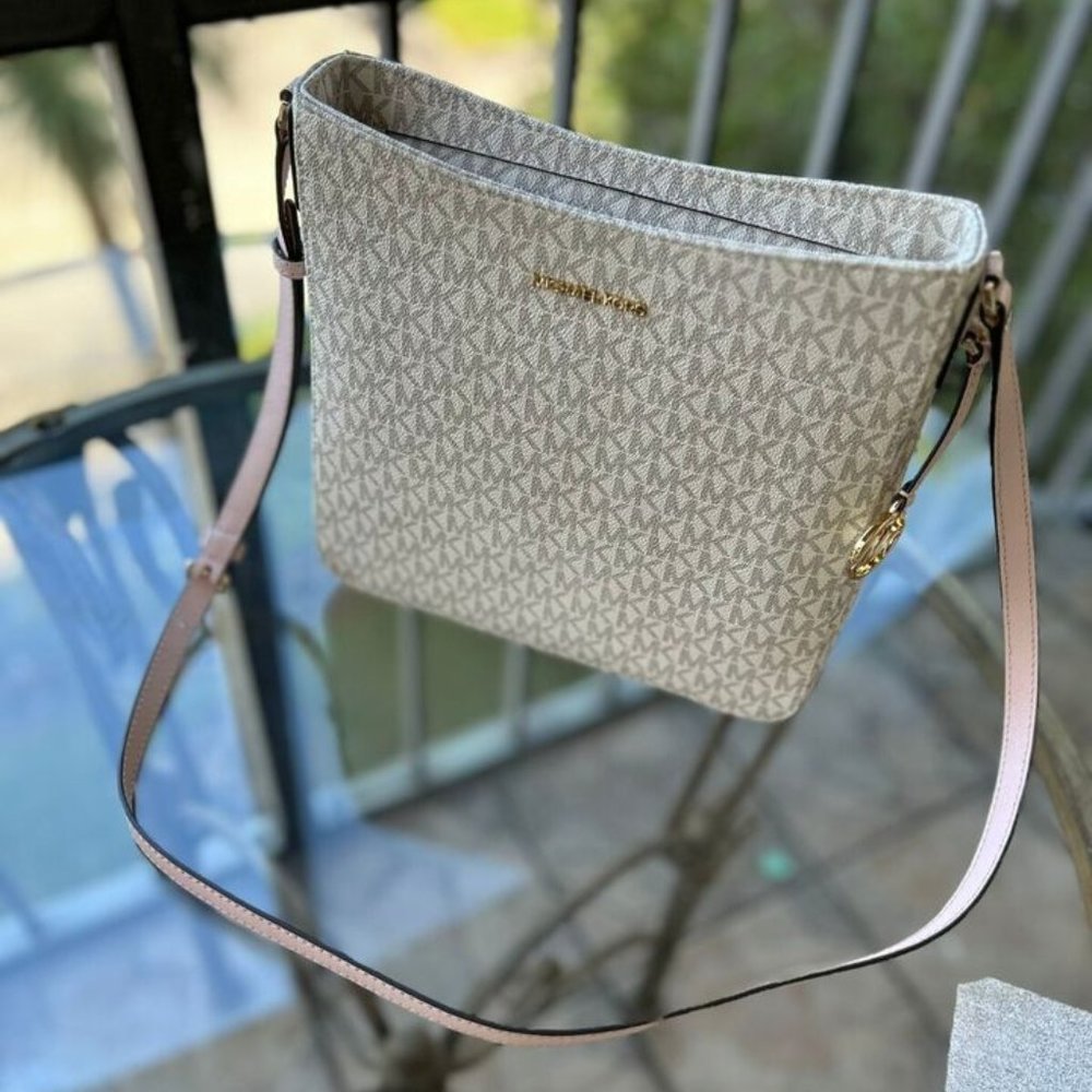 "Michael Kors Powder Blush Signature: Elegance in Every Detail"